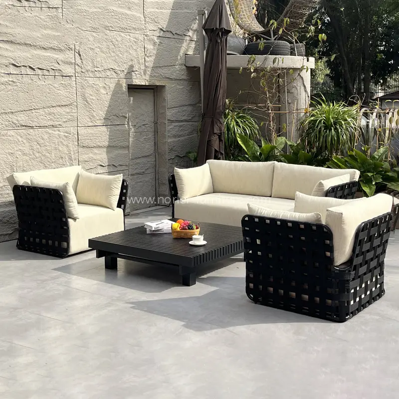 Czarna, ręcznie tkana sofa na zewnątrz, aluminiowa sofa